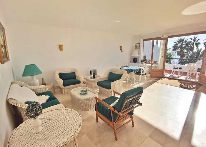 アパート Carabeo 36 Solecito Seaview ネルハ