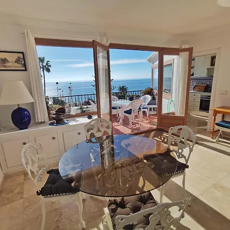 Carabeo 36 Solecito Seaview Apartmán Nerja